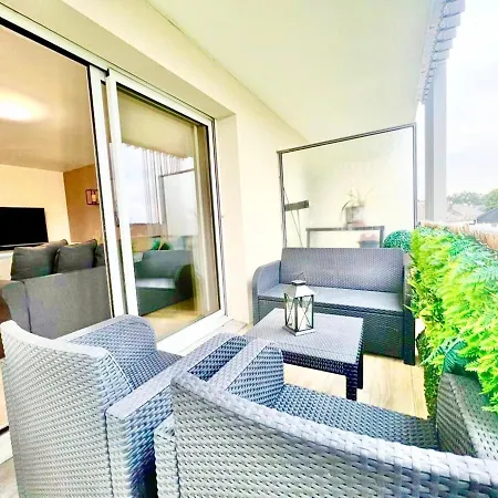 L'Atelier Chic - Wifi Fibre - Parking Privee - Balcon - Netflix Apartment Lanester Exterior photo