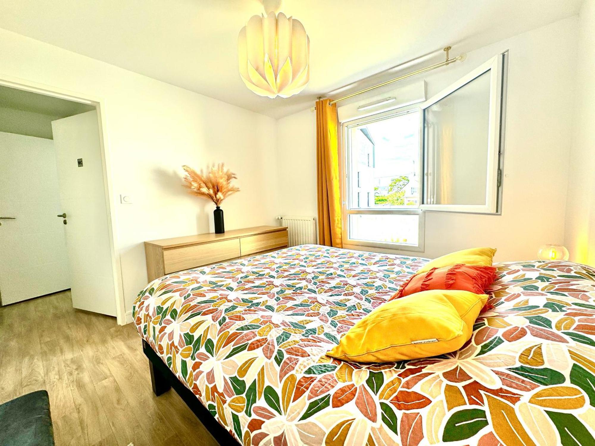 L'atelier Chic - Wifi Fibre - Parking Privee - Balcon - Netflix Apartment